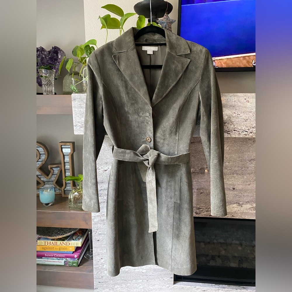 Janeville 100% Leather coat Sz Medium